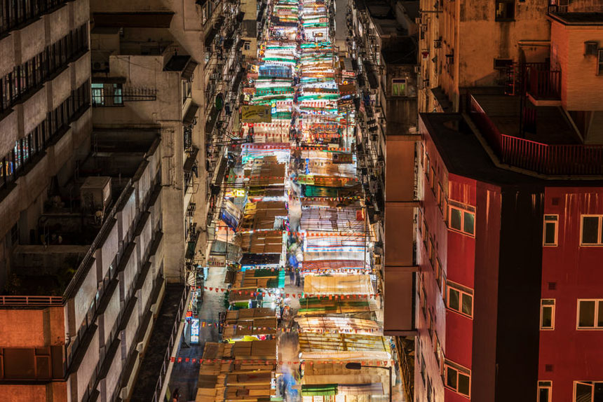 Temple Street Night Market Hong Kong | Travelvui