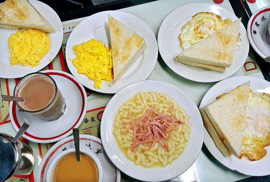 Hong Kong Style Macaroni Soup With Ham Travelvui