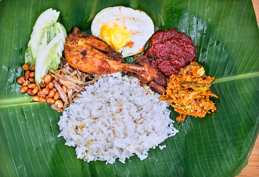 Nasi Lemak (Fatty Rice) | Travelvui