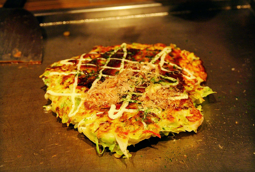 Okonomiyaki (Japanese Pancake) : Tokyo's Must-Try Food | Travelvui