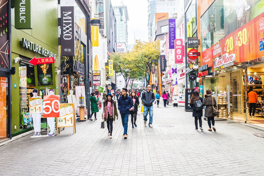 Myeongdong : Best Budget Shopping Place | Travelvui