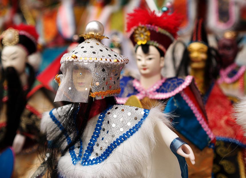 Taiwanese Glove Puppets: Best Souvenirs from Taipei | Travelvui